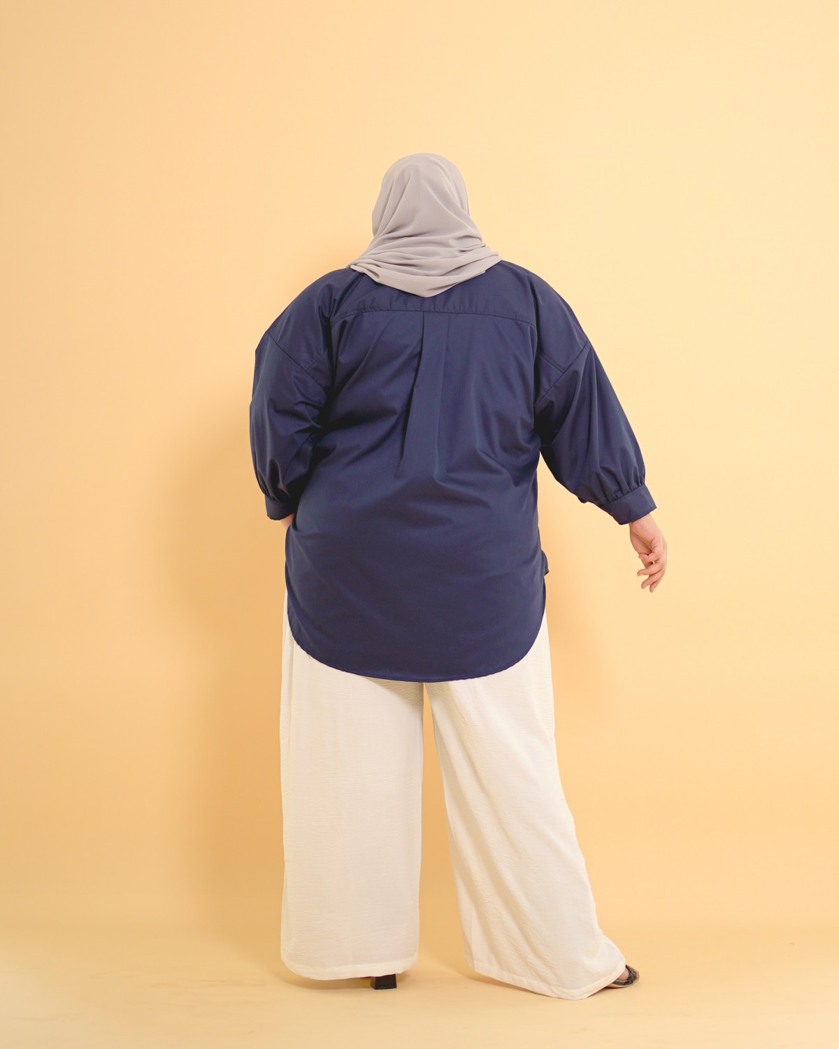 Noelle Shirt (Navy Blue)