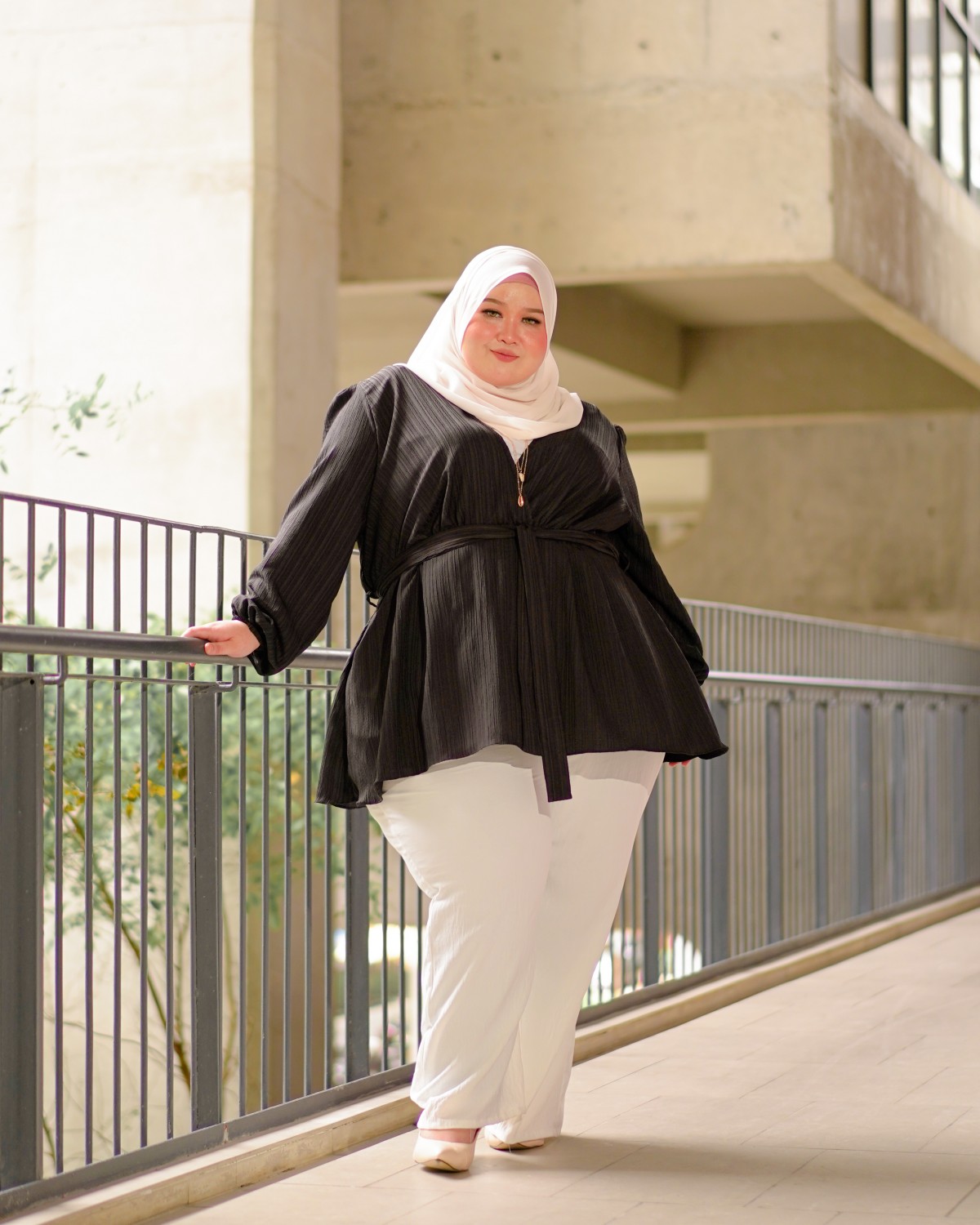 Sebrina Surplice Wrap (Black)
