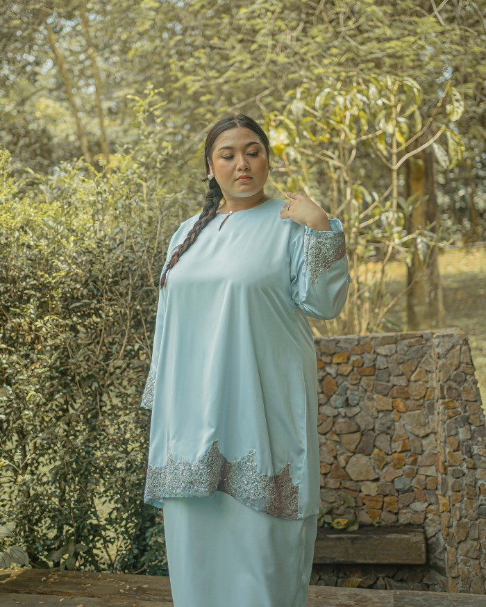 Ayong Kamareah Lace Kurung (Mint Blue)