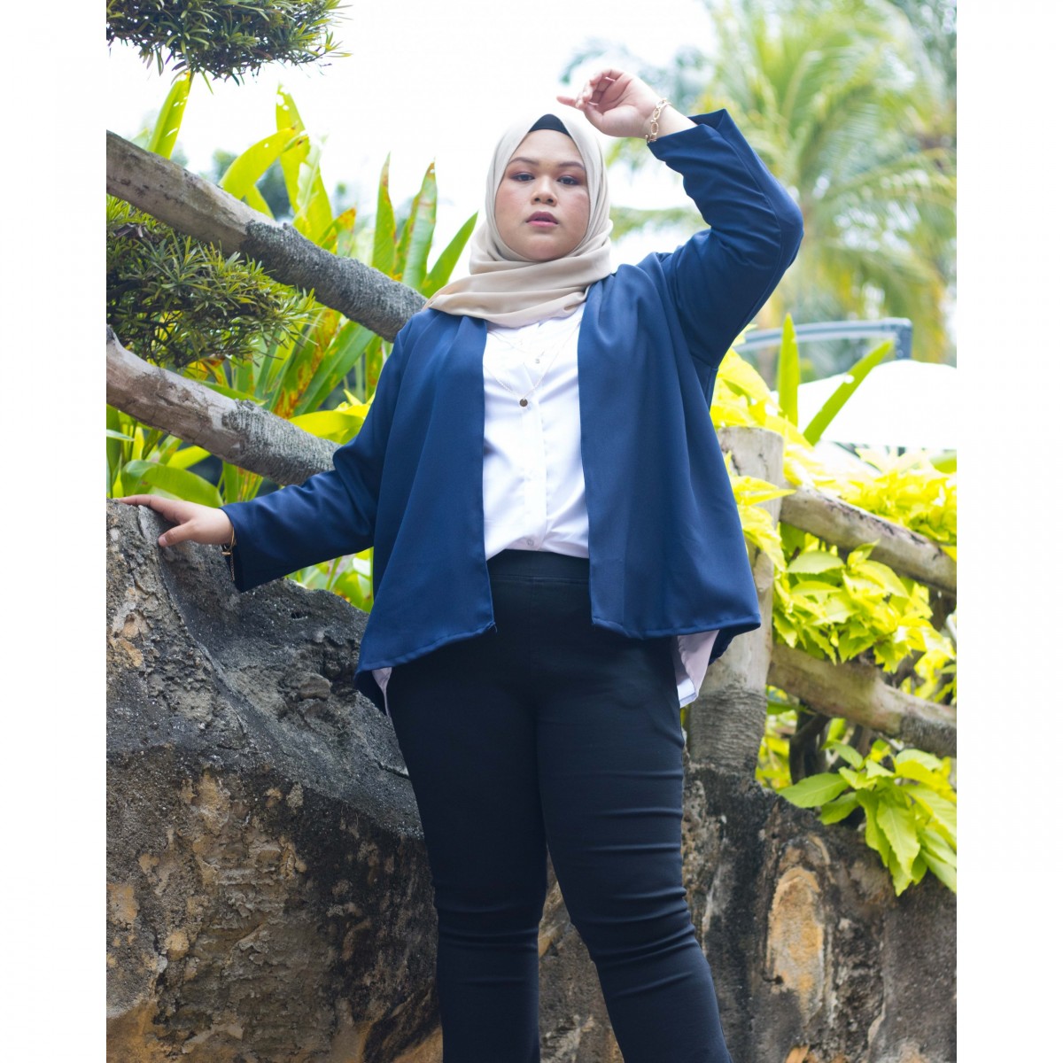 Sophie Basic Cardigan (Dark Blue)