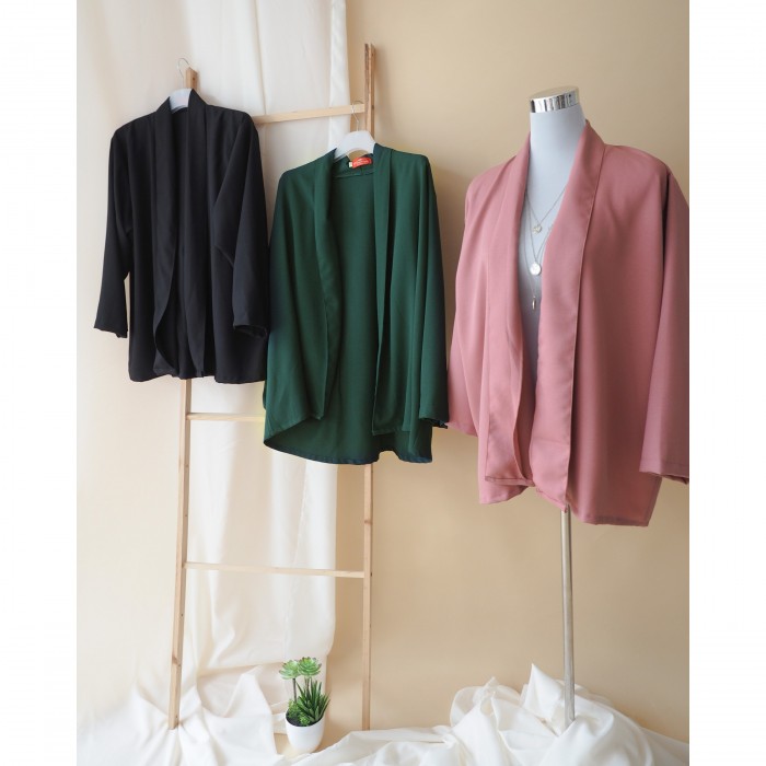 Sophie Basic Cardigan (Black)