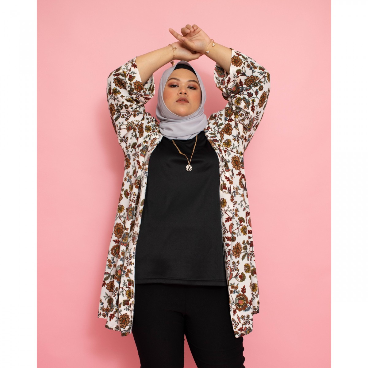 Callie Kimono Cardigan (Flower White) | Top Plus Size Online Shop Malaysia Plus Size Wear XL - 7XL | Plus Size Malaysia Online Shop | Plus Size Online Shop | Plus