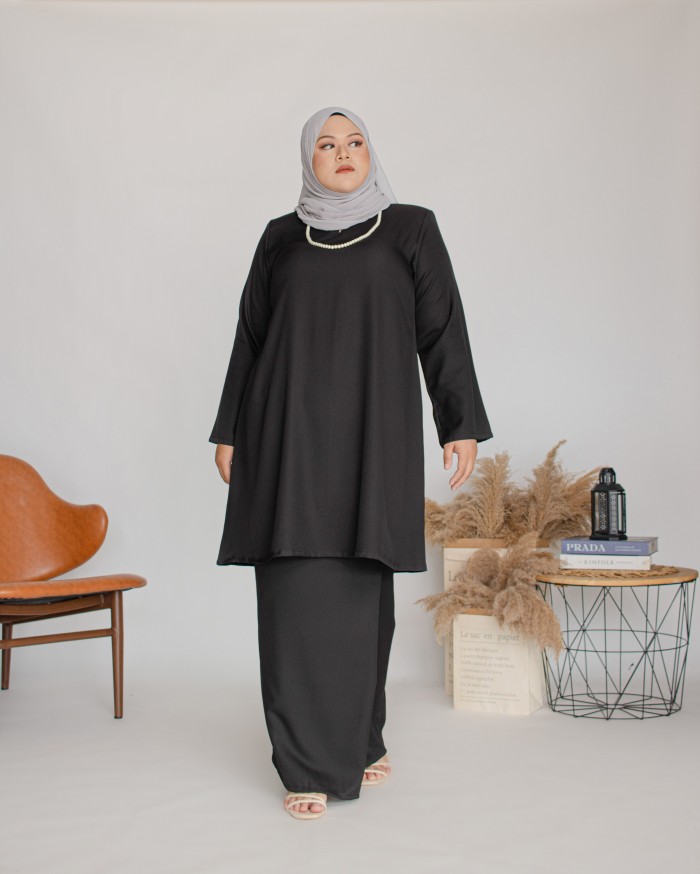 Amalin Riau Kurung (Black)