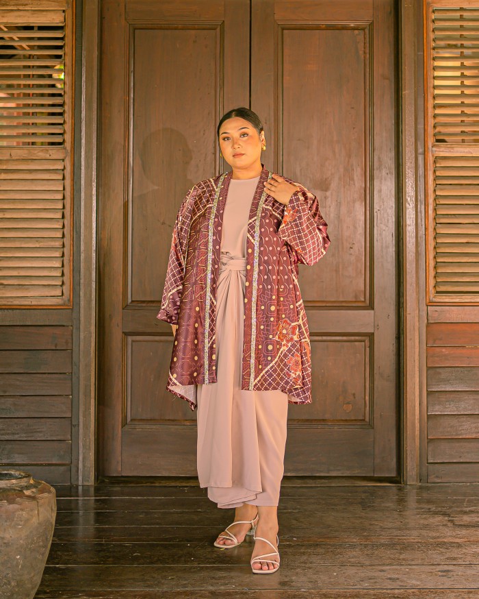 Dian Androyowati Cardigan Dress (Maroon/Taupe)