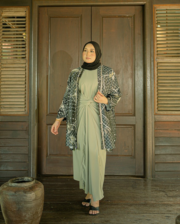 Dian Androyowati Cardigan Dress (Black/Sage Green)