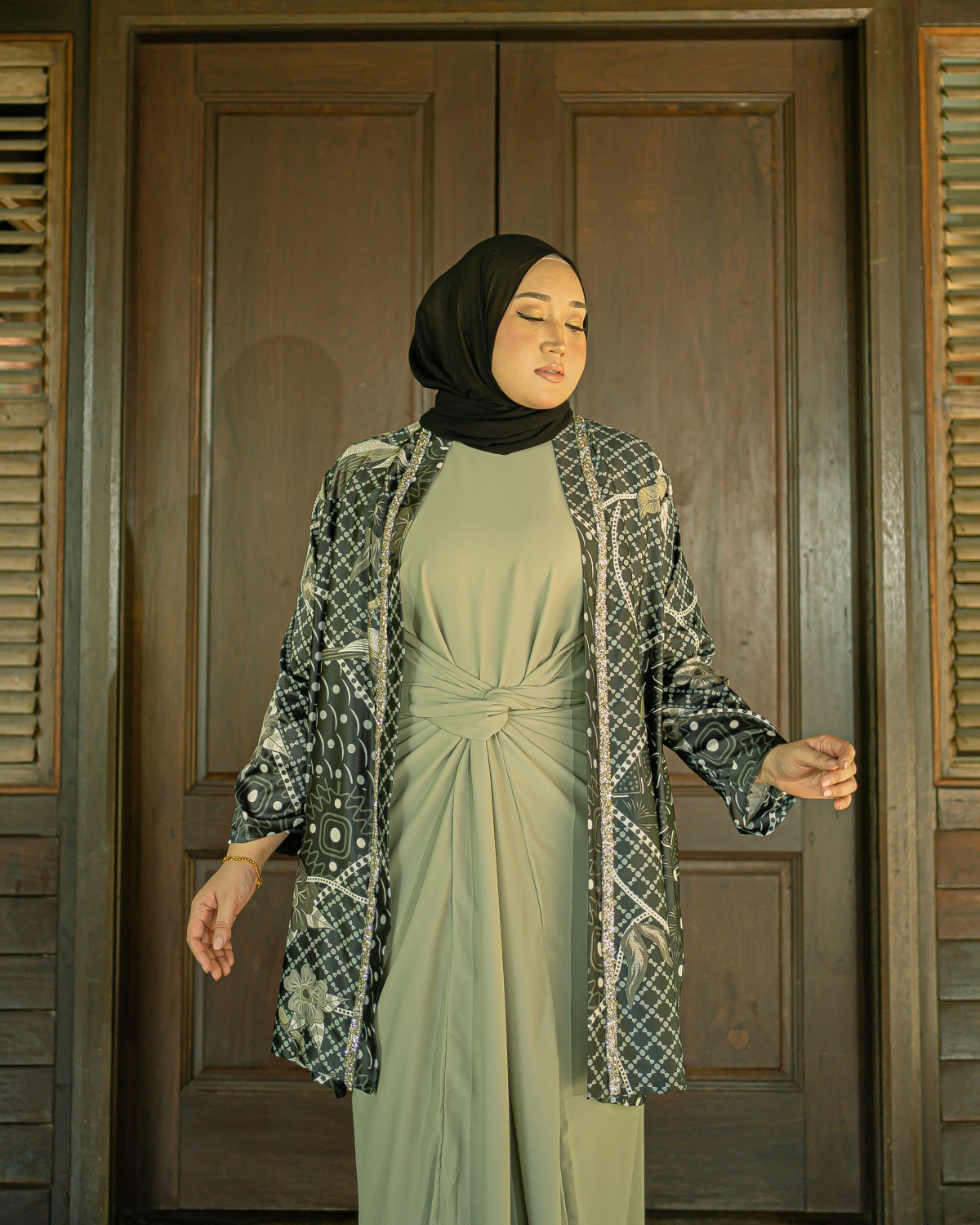 Dian Androyowati Cardigan Dress (Black/Sage Green)