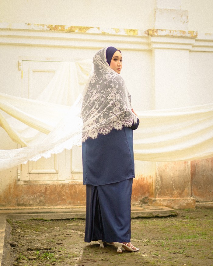 Ako Meriam Button Kurung (Dark Blue)