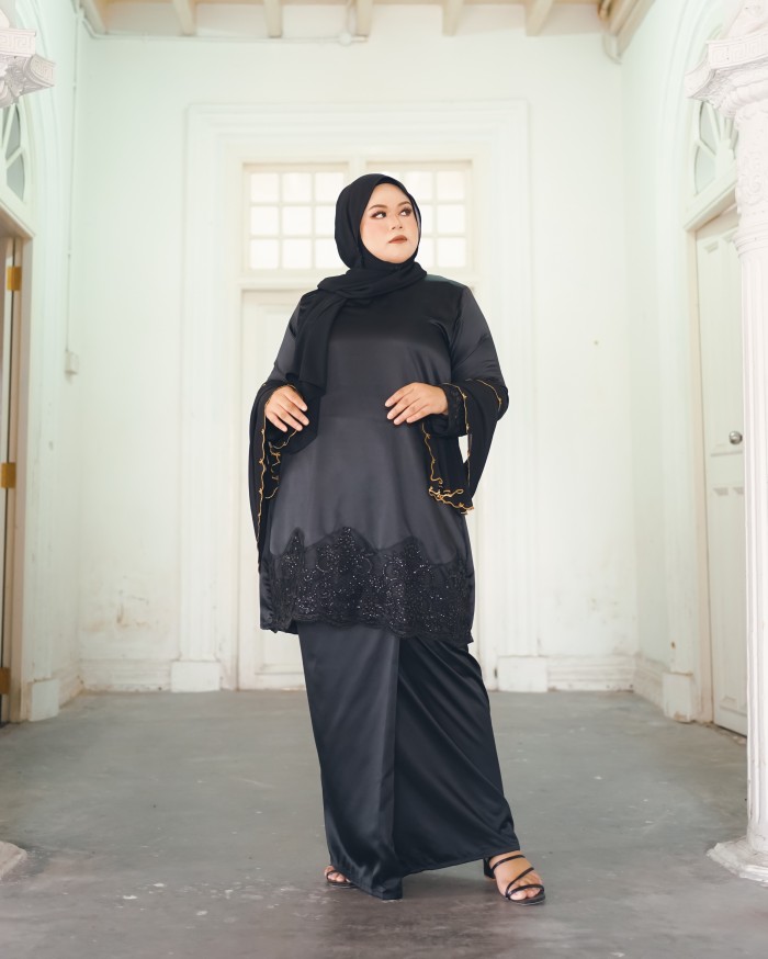 Kirana Kurung (Black)