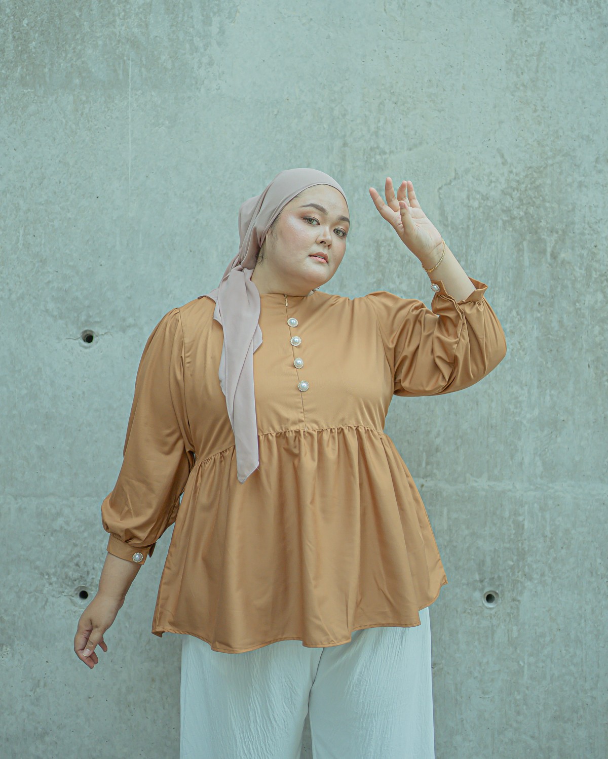 Aurelia Peplum Top (Caramel)