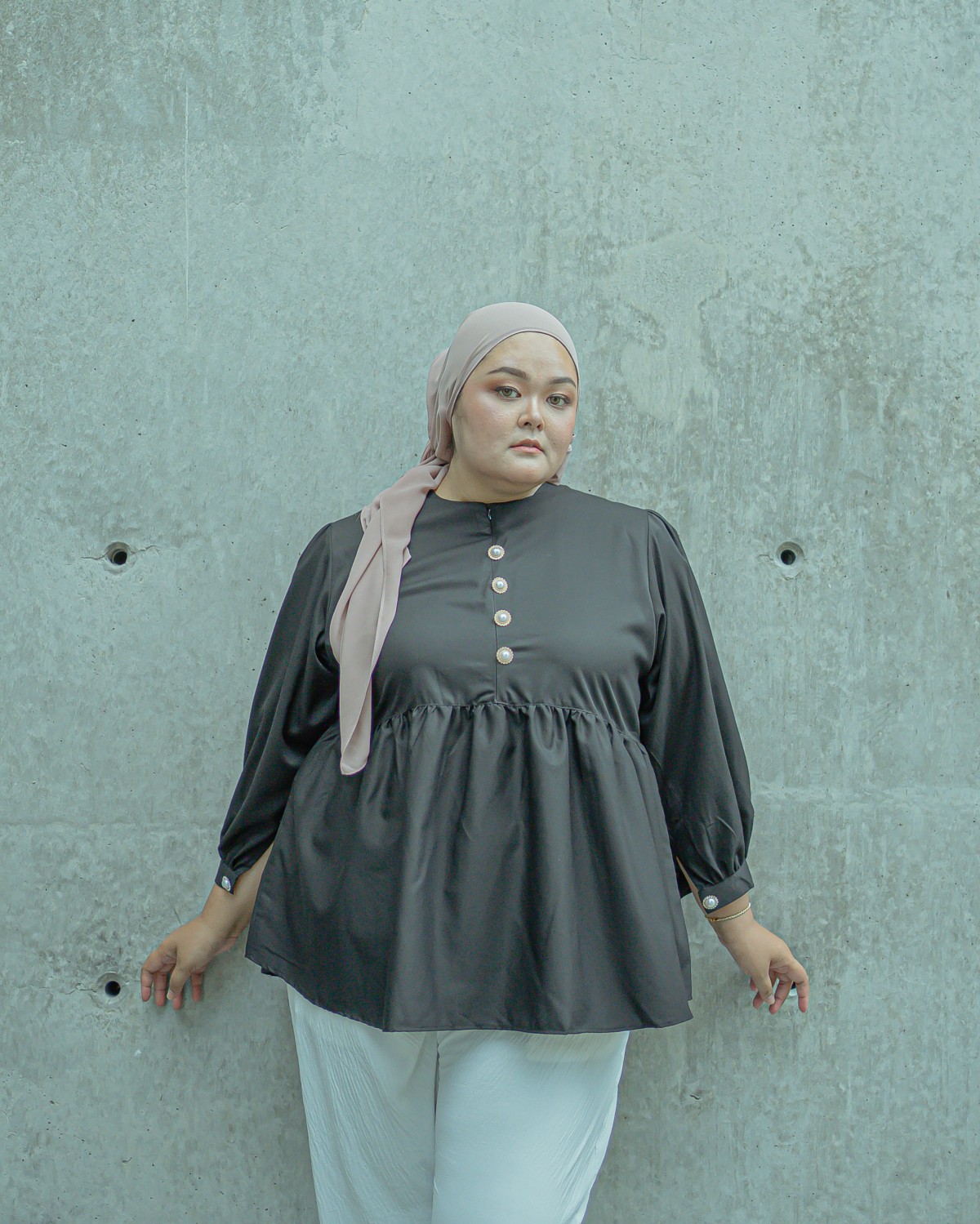 Aurelia Peplum Top (Black)