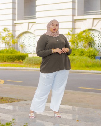 Fiona Basic Top (Army Green)
