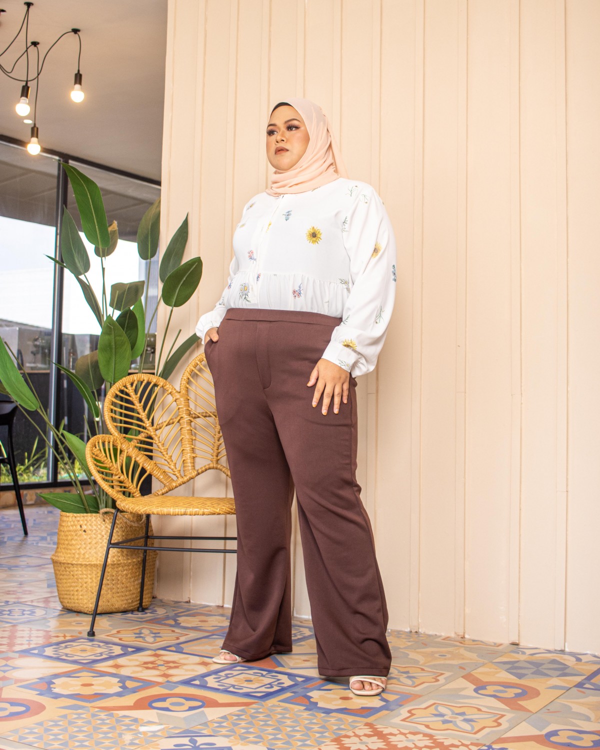 Polly Bootcut Pants  (Dark Choc)