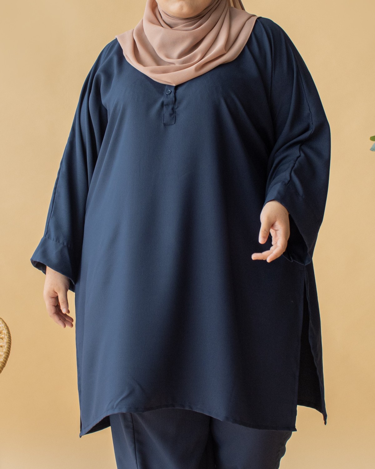 Waheeda Suit (Dark Blue)