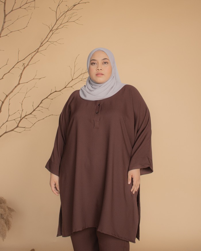 Waheeda Suit (Dark Choc)