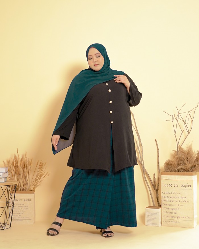 Nur Fateema Button Kebarong 2.0 (Black/Emerald Green)