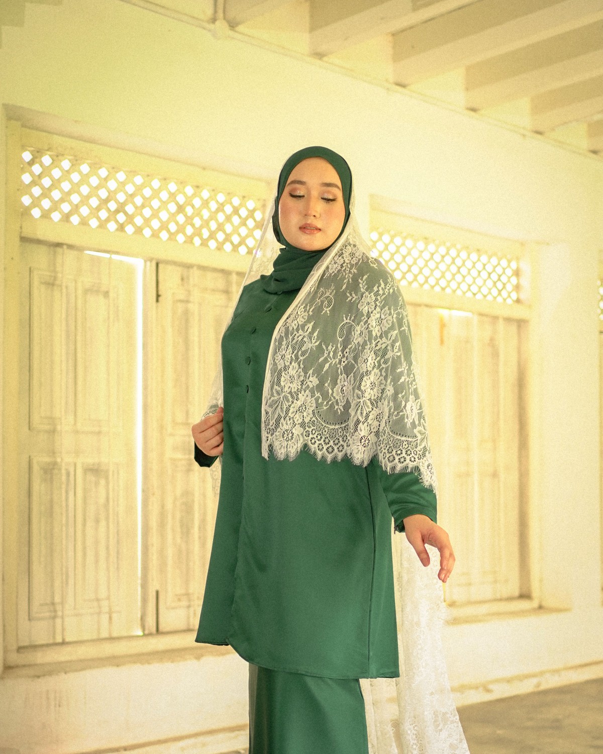 Ako Meriam Button Kurung (Emerald)