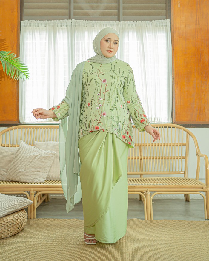 Ewan Sapora Embroidery Tulle Pareo (Mint Green)