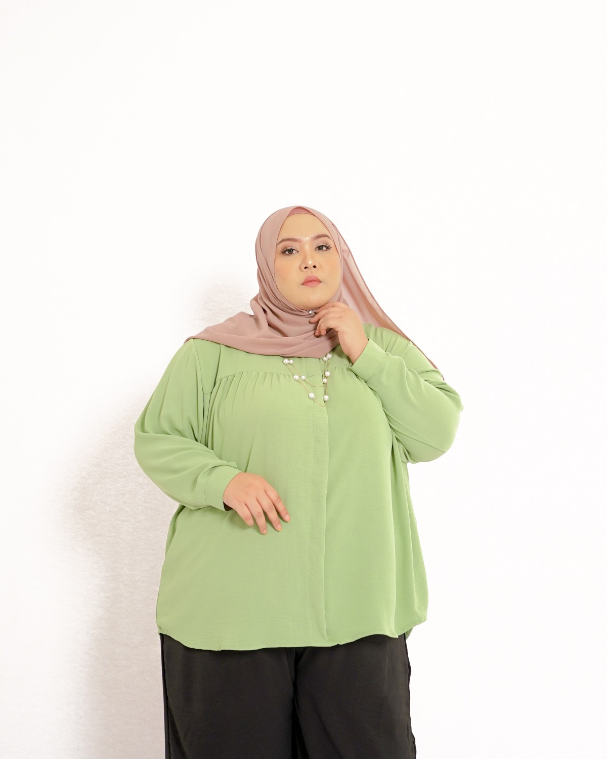 Farra Ruffle Top (Pistachio)