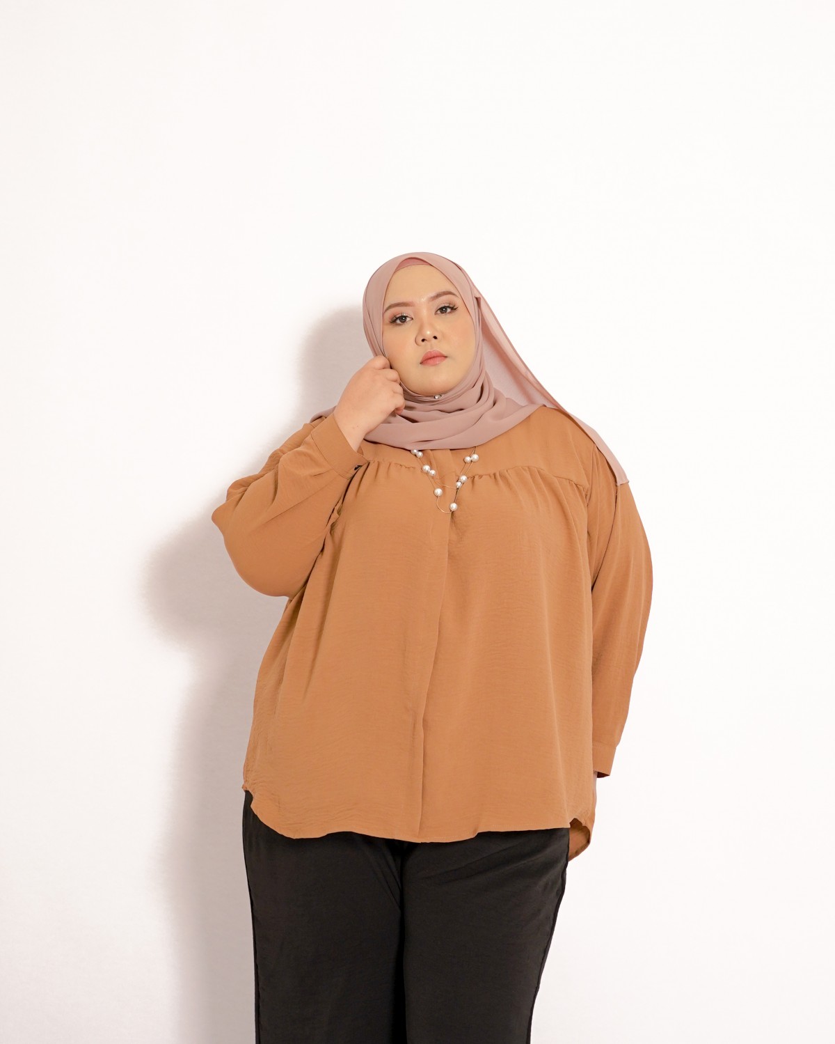 Farra Ruffle Top (Caramel)