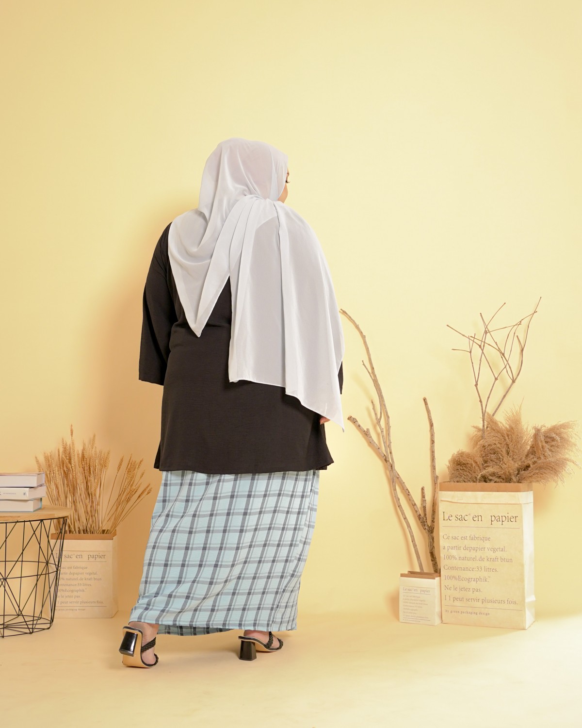 Nur Fateema Button Kebarong 2.0 (Black/Baby Blue)