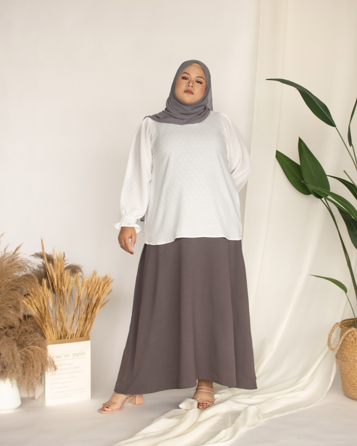 Hanami Skirt (Dark Grey)