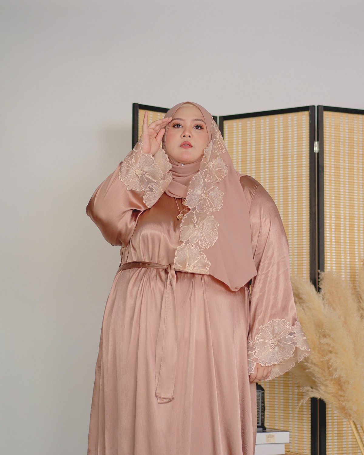 Habeeb Lace Abaya (Light Bronze)