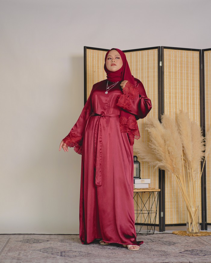 Habeeb Lace Abaya (Maroon)