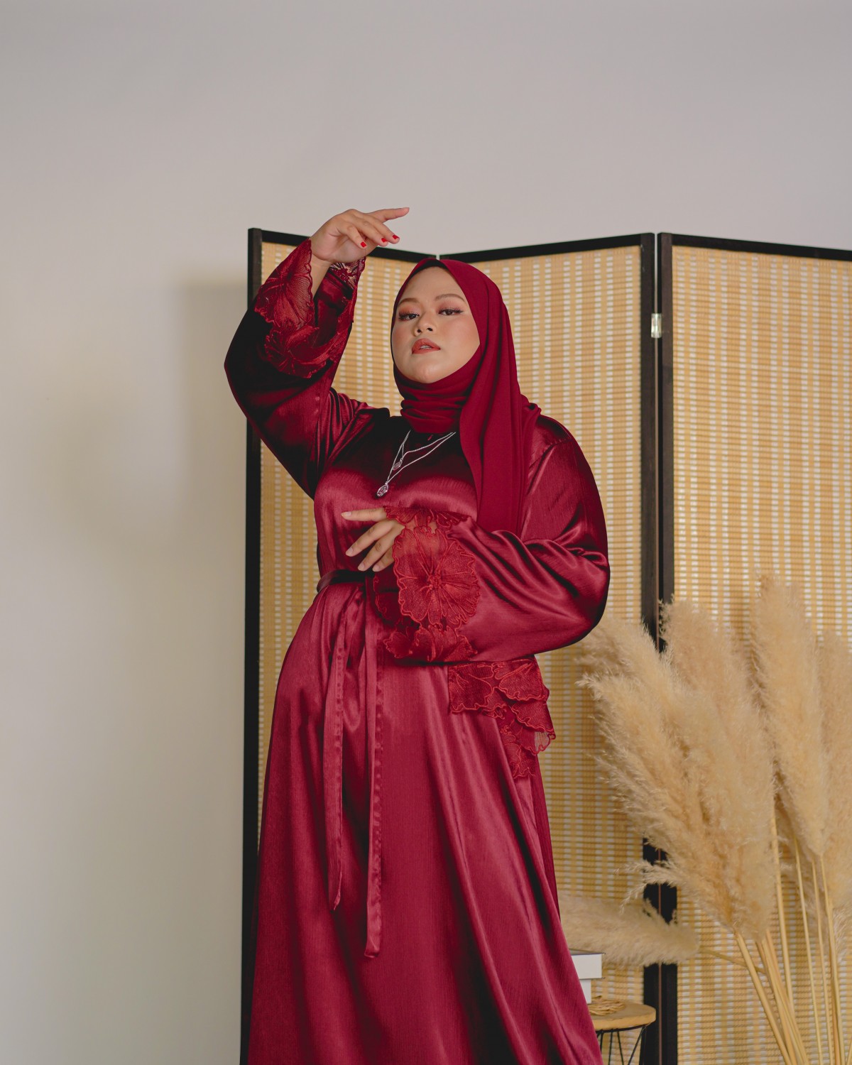 Habeeb Lace Abaya (Maroon)