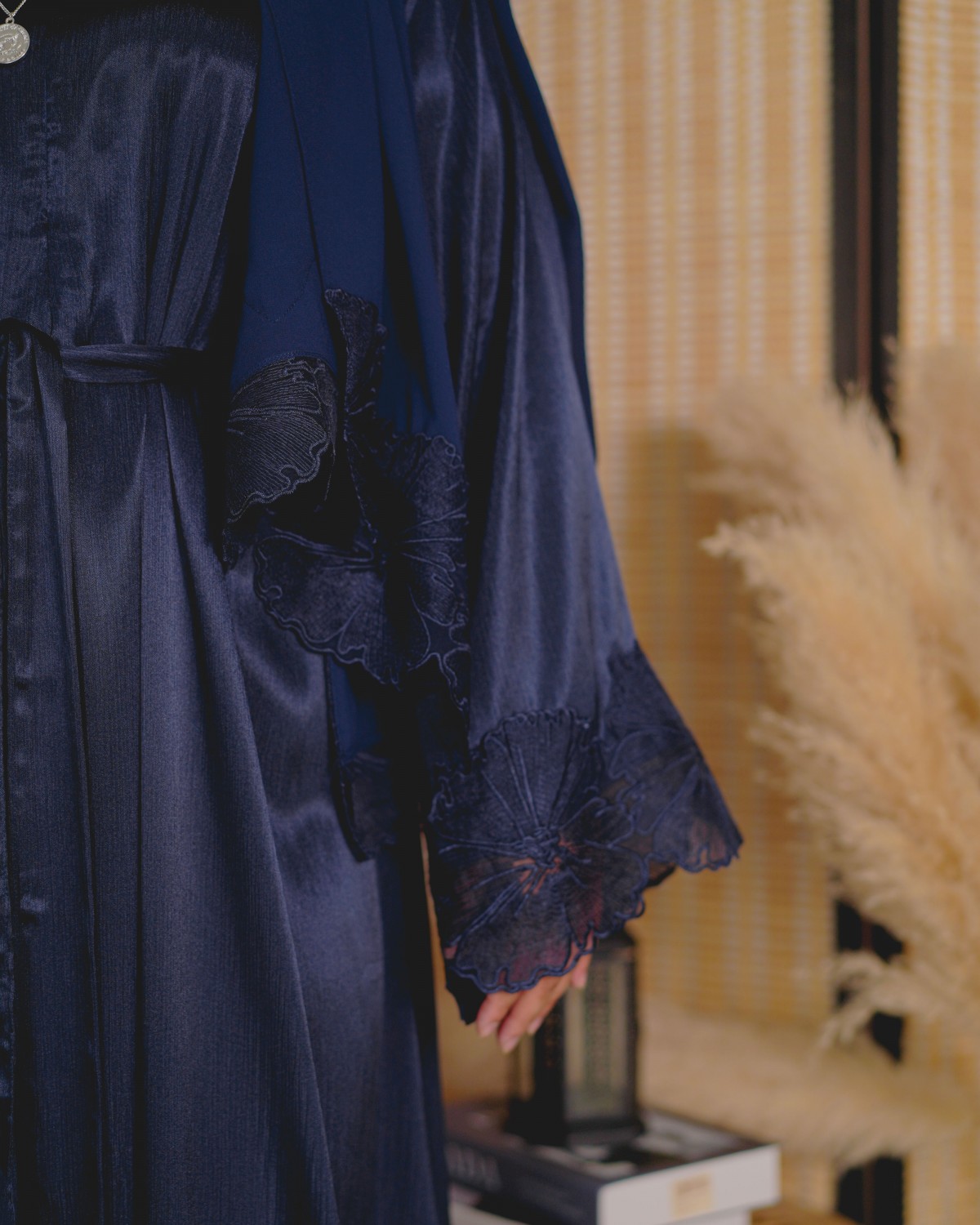 Habeeb Lace Abaya (Navy Blue)