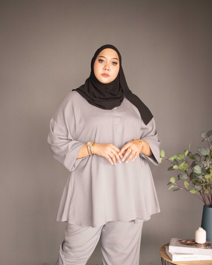 Wafa Suit (Grey)