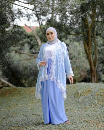 Dian Indrawardoyo (Baby Blue)