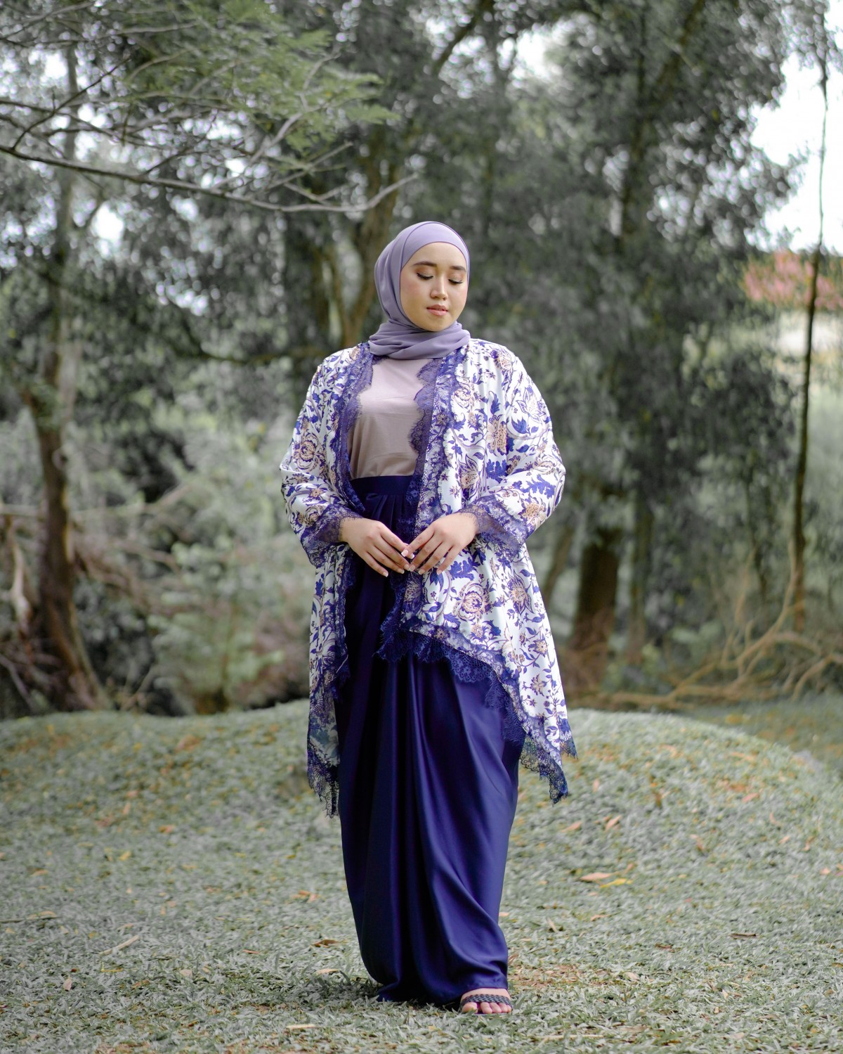 Dian Indrawardoyo Cardigan Pario (Dark Blue)