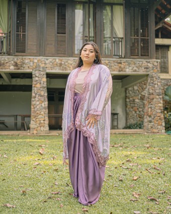 Dian Indrawardoyo Cardigan Pario (Lilac Yam)