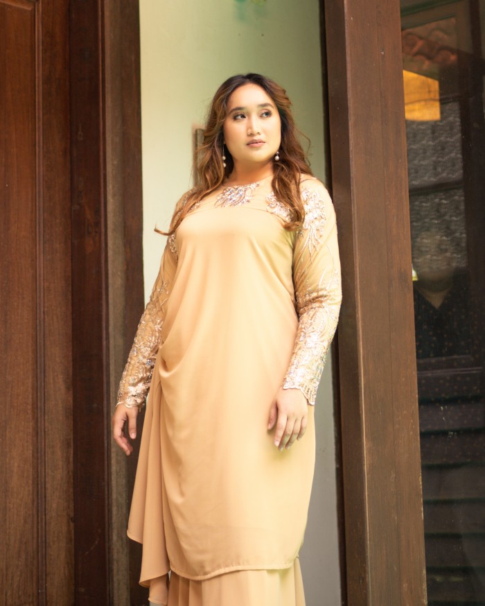 Nur Qaireena Luxe Kurung (Latte)