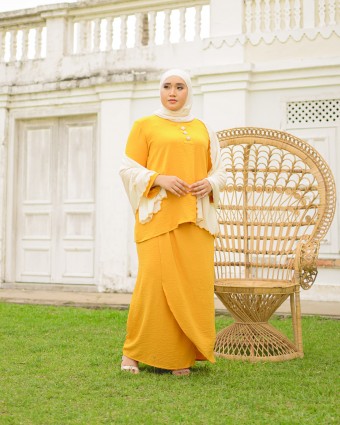 Nona Asiah Kurung Kedah (Mustard)