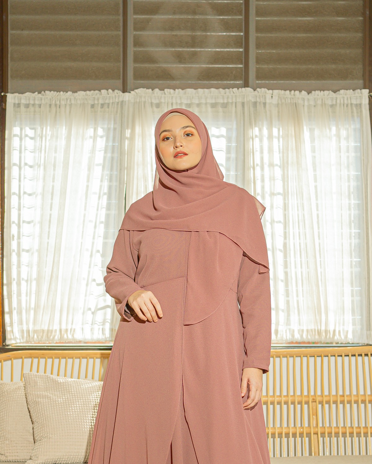 Balqeesh Abaya Khimar (Dusty Pink)