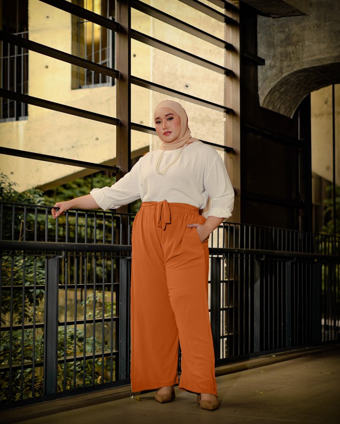Deja Paperbag Waist Palazzo (Tangerine)