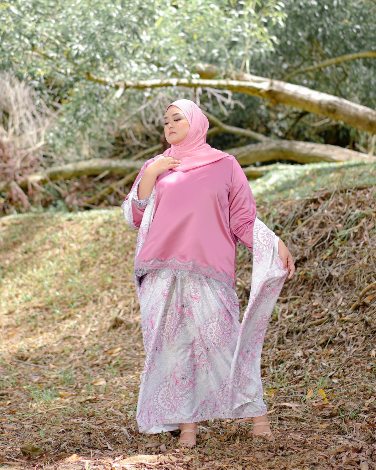 Dian Ariandra (Dusty Pink)