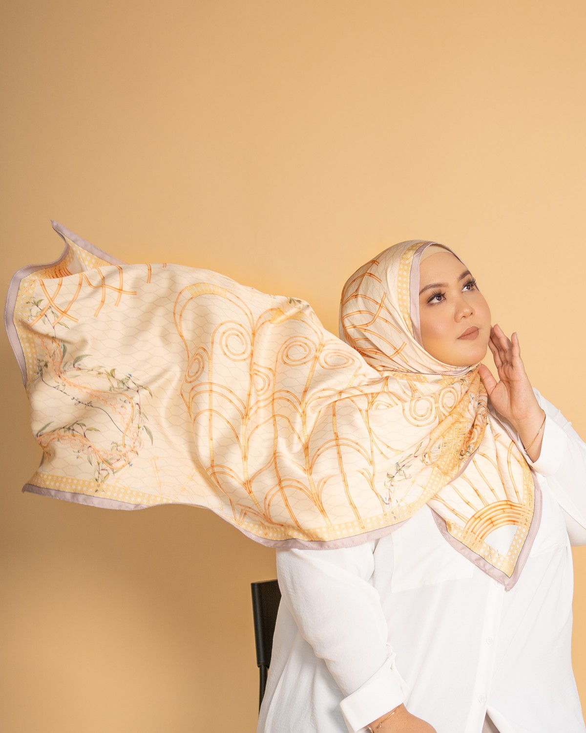 Rattan Shawl (Beige)