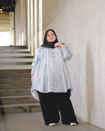 Nelly Printed Long Shirt (Shurikeno Blue)