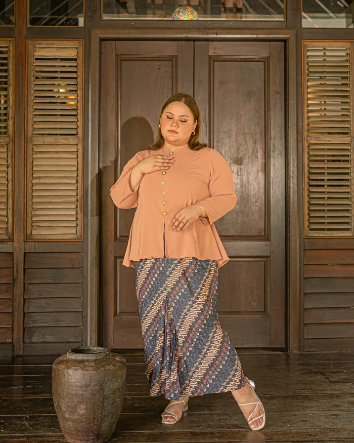 Dian Sumatrajoyo Batek Kurung (Peach)