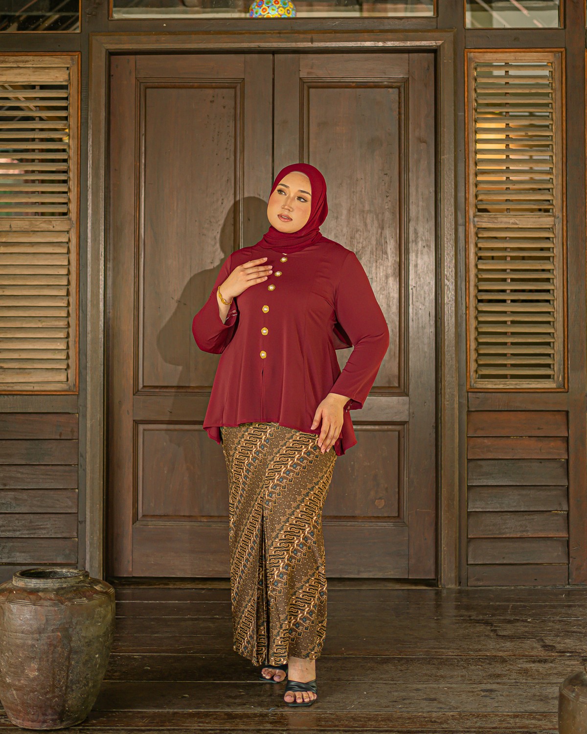 Dian Sumatrajoyo Batek Kurung (Maroon)