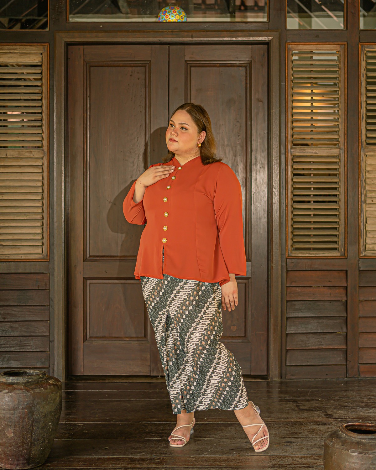 Dian Sumatrajoyo Batek Kurung (Burnt Orange)