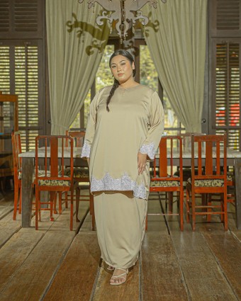 Ayong Kamareah Lace Kurung (Nude Champagne)