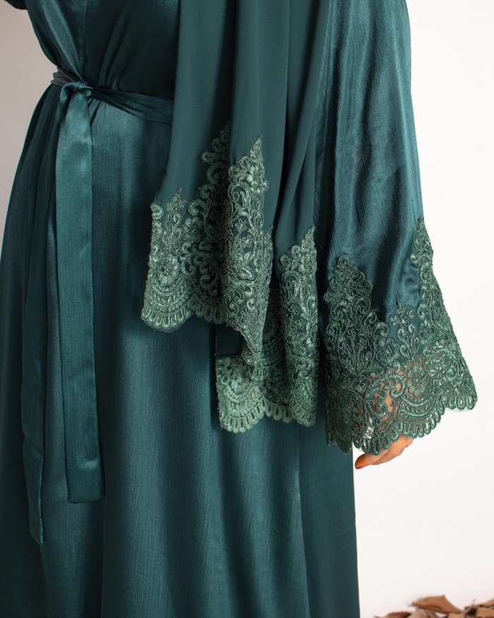 Hajeema Lace Abaya (Emerald)