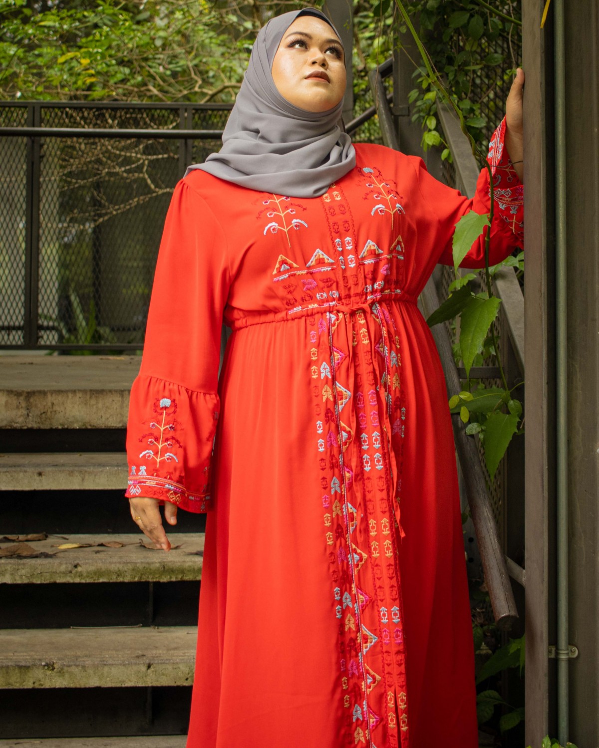 Mareah Embroidery Dress (Red)