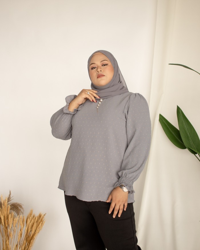 Felly Swiss Dotted Top (Dove Grey)