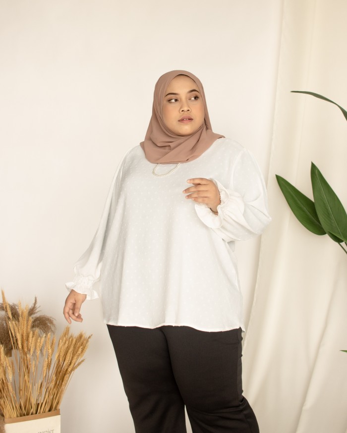 Felly Swiss Dotted Top (White)